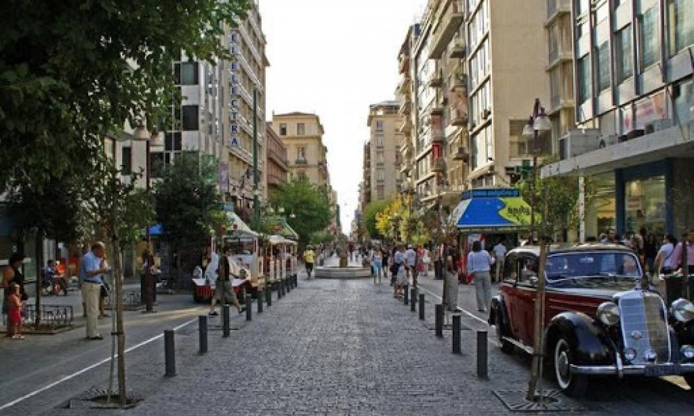 Το υποχρεωτικό κλείσιμο των καταστημάτων στο σύνολο της αγοράς ζητεί ο Εμπορικός Σύλλογος Αθηνών